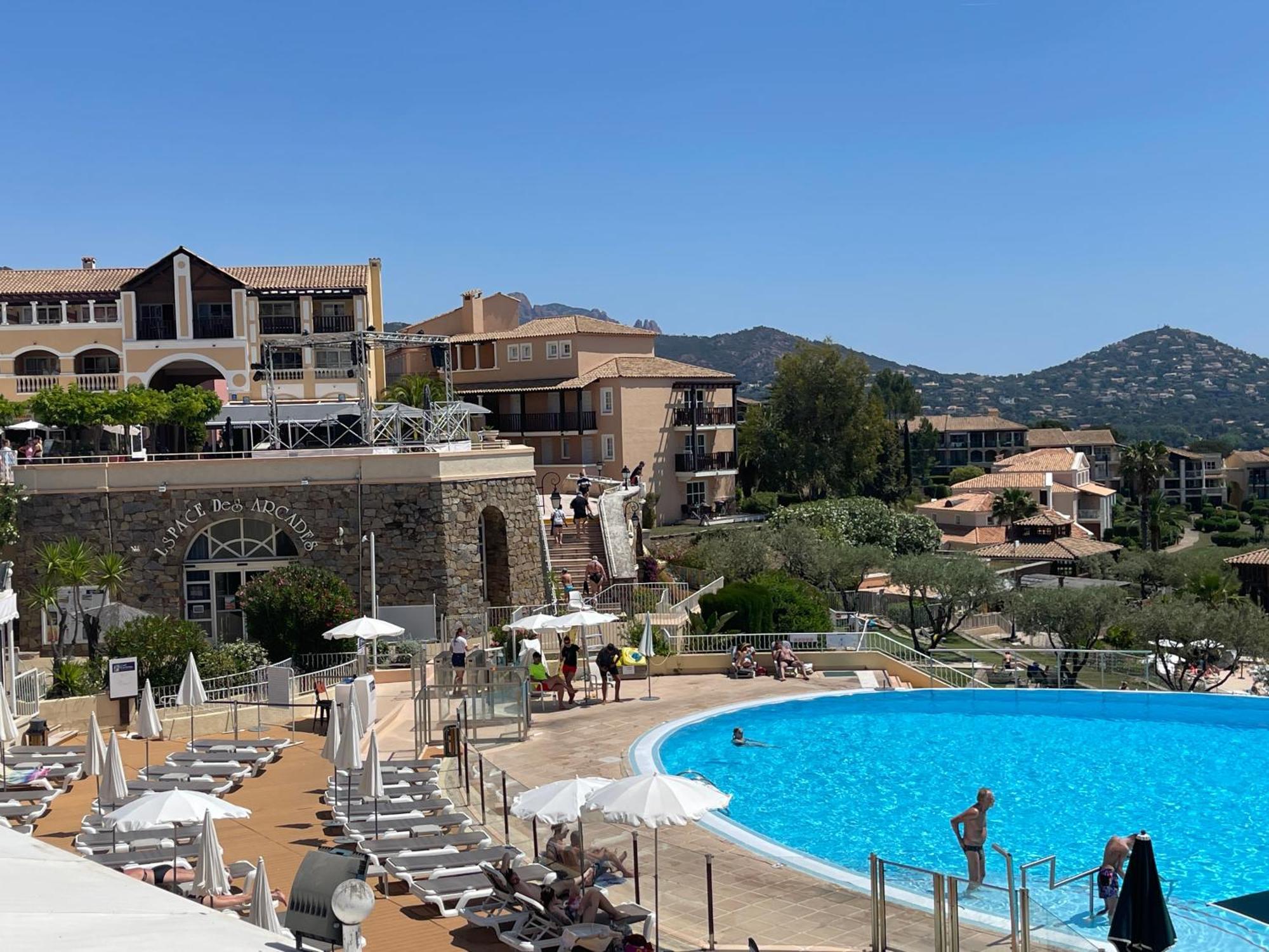 Appartement Cap Esterel 4/5 Personnes แซ็งต์-ราฟาเอล ภายนอก รูปภาพ